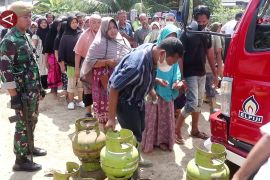 Warga Pidie Jaya mulai terima pasokan elpiji tabung 3 kilogram