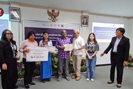 Yayasan Bintan Resort terima dukungan pendidikan dari donatur Singapura