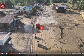 BNPB: Korban meninggal banjir Sumatera capai 770 orang - VIDEO