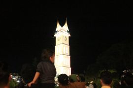 Bukittinggi tanpa pesta tahun baru di Jam Gadang
