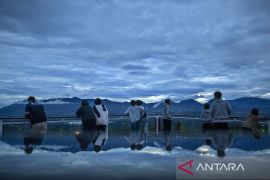 Matahari terbit pertama 2026 di Pangalengan