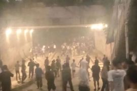 Polisi gunakan gas air mata upaya hentikan eskalasi tawuran di Jalan DI Panjaitan, Jaktim