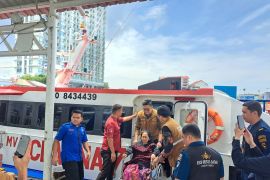 KJRI Johor Bahru dampingi pemulangan PMI sakit