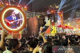 Andmesh dan D'MASIV dukung korban bencana Sumatra di Bundaran HI