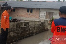 BPBD Bangka siagakan 38 petugas antisipasi banjir rob