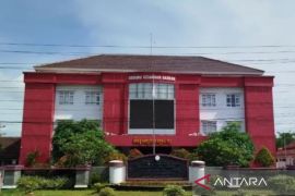 Guru ASN di Blora menerima kucuran Rp40 miliar untuk pembayaran gaji ke-13 dan THR