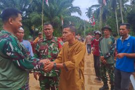 TNI AD-Kementerian PU rampungkan jembatan bailey di Aceh Utara