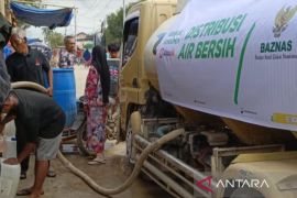 Baznas salurkan 160.000 liter air bersih di Aceh Tamiang