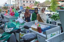 Baznas Kaltim dan Berau berdayakan UMKM melalui motor gerobak