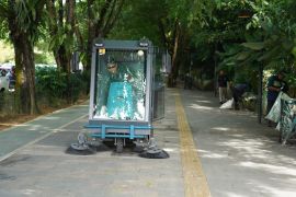 Pemkot Pontianak lengkapi kendaraan penyapu trotoar dan jalan