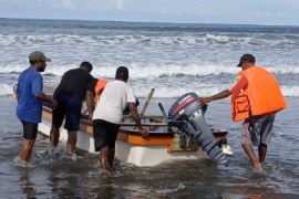 Tim SAR gabungan Sarmi cari pelajar tenggelam di Bonggo