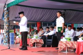 Gubernur Kaltara Hadiri Upacara HAB ke-80 Kementerian Agama, Hadiahkan Paket Umroh dan Perjalanan Rohani ke Yerusalem