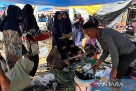Aktivitas pasar di Aceh Tamiang kembali ramai, lapak diserbu pembeli