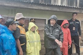 Gubernur Sumbar instruksikan pengerukan sungai cegah banjir berulang