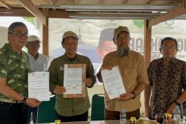 Unhas dan Pemkab Barru kolaborasi pengentasan kemiskinan