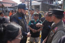 Wako Fadly Amran imbau warga terdampak banjir relokasi sementara ke rusunawa
