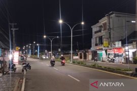 Pemkab Rejang Lebong pasang 110 unit lampu penerangan jalan umum