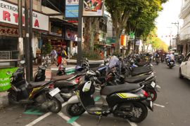 Pemkot Magelang turunkan tarif parkir