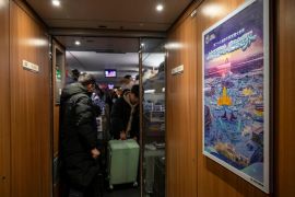 Kereta cepat  bertema Harbin Ice-Snow World beroperasi di Heilongjiang