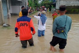 Banjir dan longsor landa 13 kecamatan di Kabupaten Serang