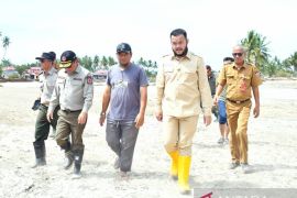 Dampingi Sestama BNPB, Wako Fadly Amran tegaskan Pemkot Padang siapkan skema jamin kebutuhan dasar korban bencana