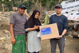 Empat Starlink dibagikan untuk konektivitas darurat di Aceh