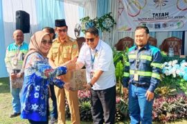 Rektor Univsm Balangan apresiasi expo "TATAH" SMKN 1 Batumandi