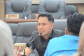 Wakil Ketua DPRD Balangan apresiasi program Seribu Sarjana