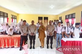 Polresta Ambon edukasi siswa SMAN 47 Malteng cegah kenakalan remaja