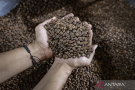 Dari komitmen ke dampak: hilirisasi yang membumi