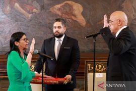 Presiden sementara Venezuela kirim utusan ke AS