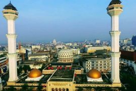 Masjid Raya Bandung mandiri dan tak didukung Pemprov Jabar Januari ini