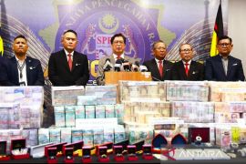 Malaysia bentuk komite selidiki dugaan kepemilikan saham ketua komisi antirasuah