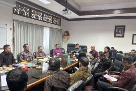 DPRD Bali perdalam temuan hotel di Benoa langgar aturan