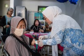 Kemarin, ratusan kampus teken kontrak kinerja hingga target CKG 2026