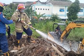 Pemkot Tangsel kecam aksi pembakaran sampah di Ciputat
