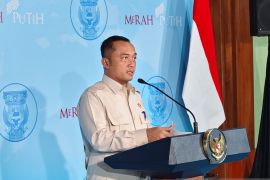 Pemerintaha RI tekan biaya haji melalui Kampung Haji hingga tambahan penerbangan