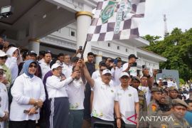 Menag buka HAB ke-80 dengan baksos dan donor darah di Bone