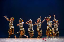 Pasanggiri Jaipongan Seniman Sunda Bangkit