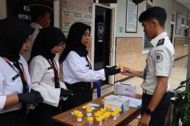 Rutan Situbondo tes urine warga binaan deteksi penyalahgunaan narkoba