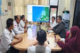 Dinas PUPR bersama DKP Sulbar sinkronisasi penataan ruang pesisir berbasis data