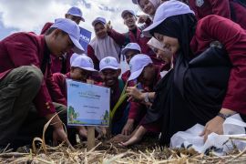 Rumah Aktivis Sejahtera tanam 10 ribu pohon untuk perbaiki lingkungan