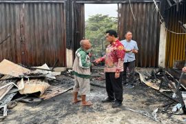 Bupati Shalahuddin pastikan pemda siap bantu warga korban kebakaran