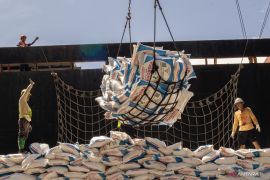 Pupuk Indonesia Sumbar salurkan 212 ribu ton pupuk subsidi pada 2025