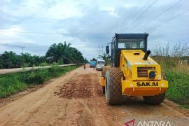 PHR Perbaiki Jalan Rusak 15 Km di Rohil, Dorong Kontribusi Pengguna Jalan Lain