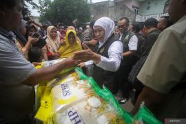 Pasar murah di Sidoarjo