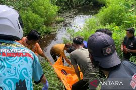 Warga Palangka Raya digegerkan temuan mayat mengapung di drainase