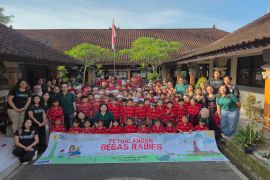 Boehringer Ingelheim dan BAWA edukasi 12.356 siswa SD cegah rabies di Bali