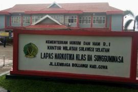 Napi Lapas Narkotika Sungguminasa bebas main ponsel, ini akibatnya