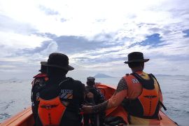 Tim SAR gabungan cari nelayan yang hilang di Perairan Kuala Penet Lampung Timur